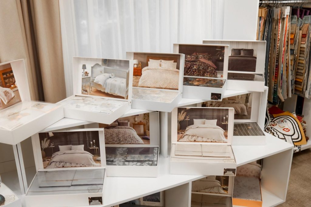 НЕДЕЛЯ ДИЗАЙНА 2025. Лекция в салоне интерьера Караван, 17 октября.