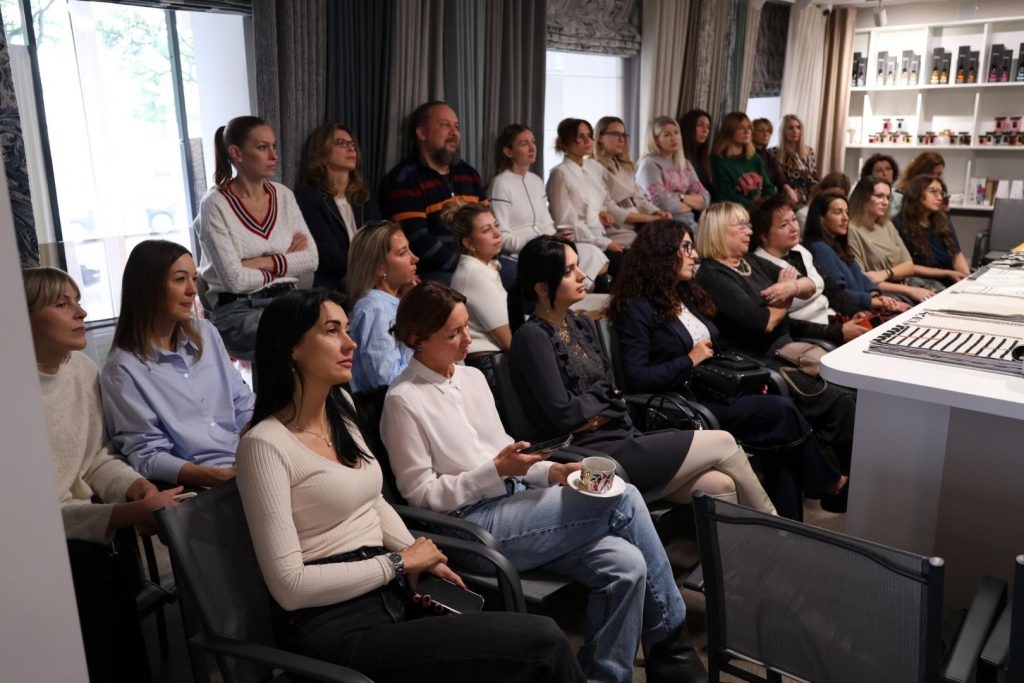 НЕДЕЛЯ ДИЗАЙНА 2025. Лекция в салоне интерьера Караван, 17 октября.