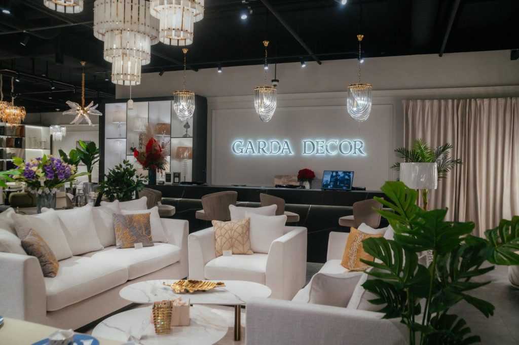 Практикум «Ступеней» по дизайну гостиной в Garda Decor, 4 декабря 2025 г.